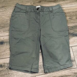 Olive Green Bermuda Cargo/Utility Style Cotton-Spandex Shorts Size 1.5 (US 10)